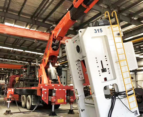 长垣提升工作效率，选择优质折臂吊租赁服务