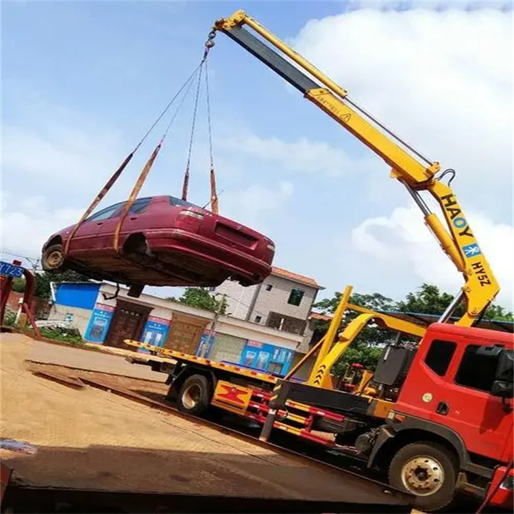 长垣吊车救援小汽车怎么吊