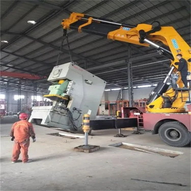 长垣80吨折臂吊车出租附近电话